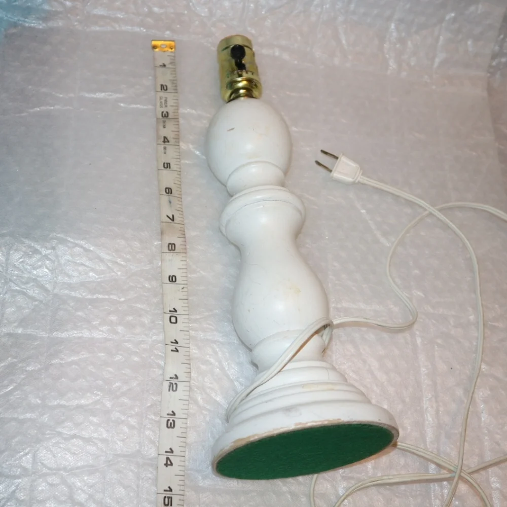 Under Writers Laboratories Portable White Lamp - Picture 10 of 11